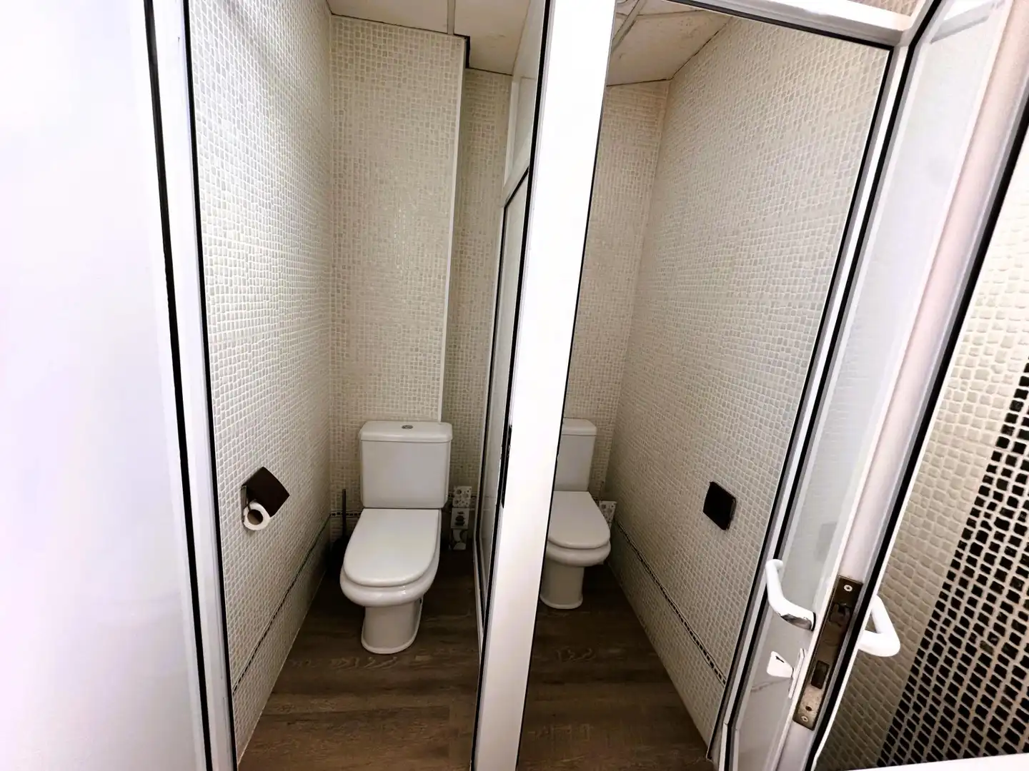 Badezimmer von Büro zur Miete in Vila-real