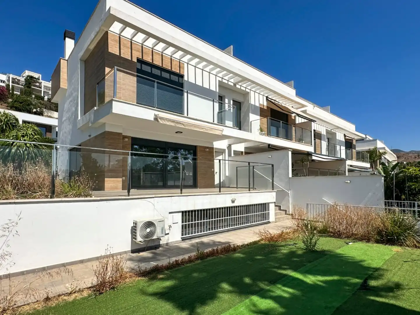 Adosado con terraza en venta en Este