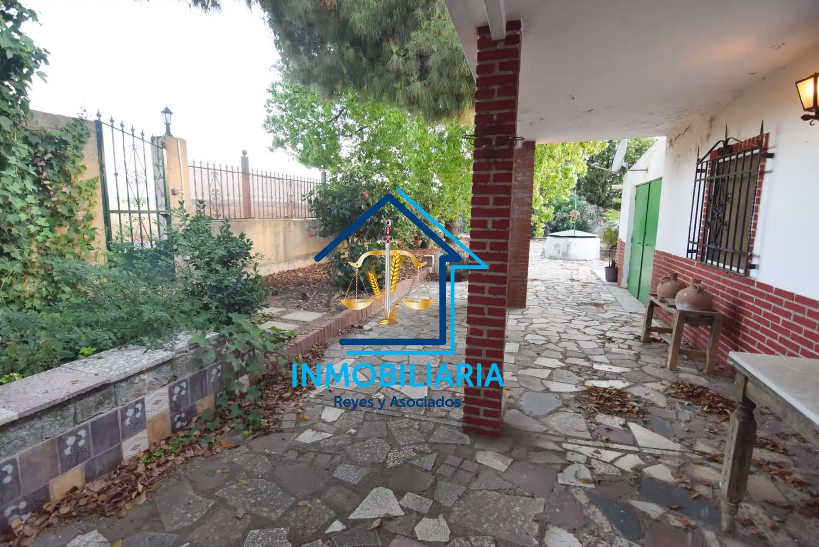 Jardí de Pis en venda en Córdoba amb Aire condicionat, Moblat i Alarma