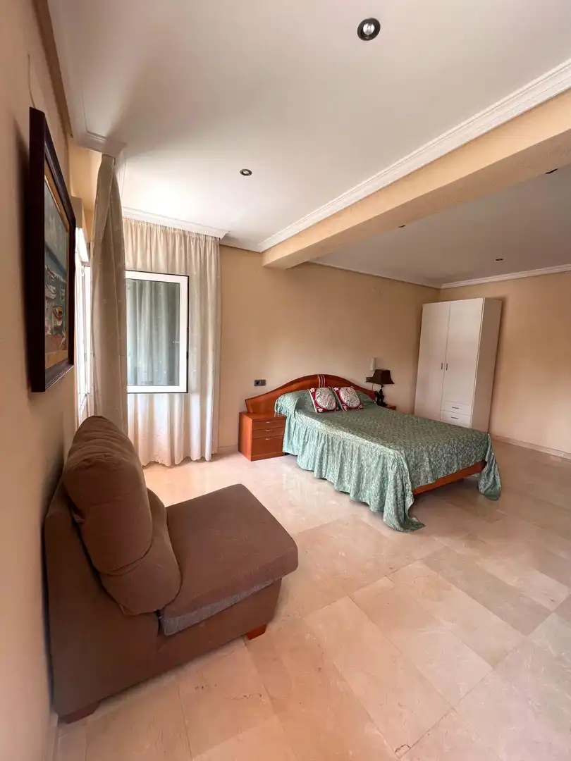 Schlafzimmer von Maisonette zum Verkauf in Torrevieja mit Balkon