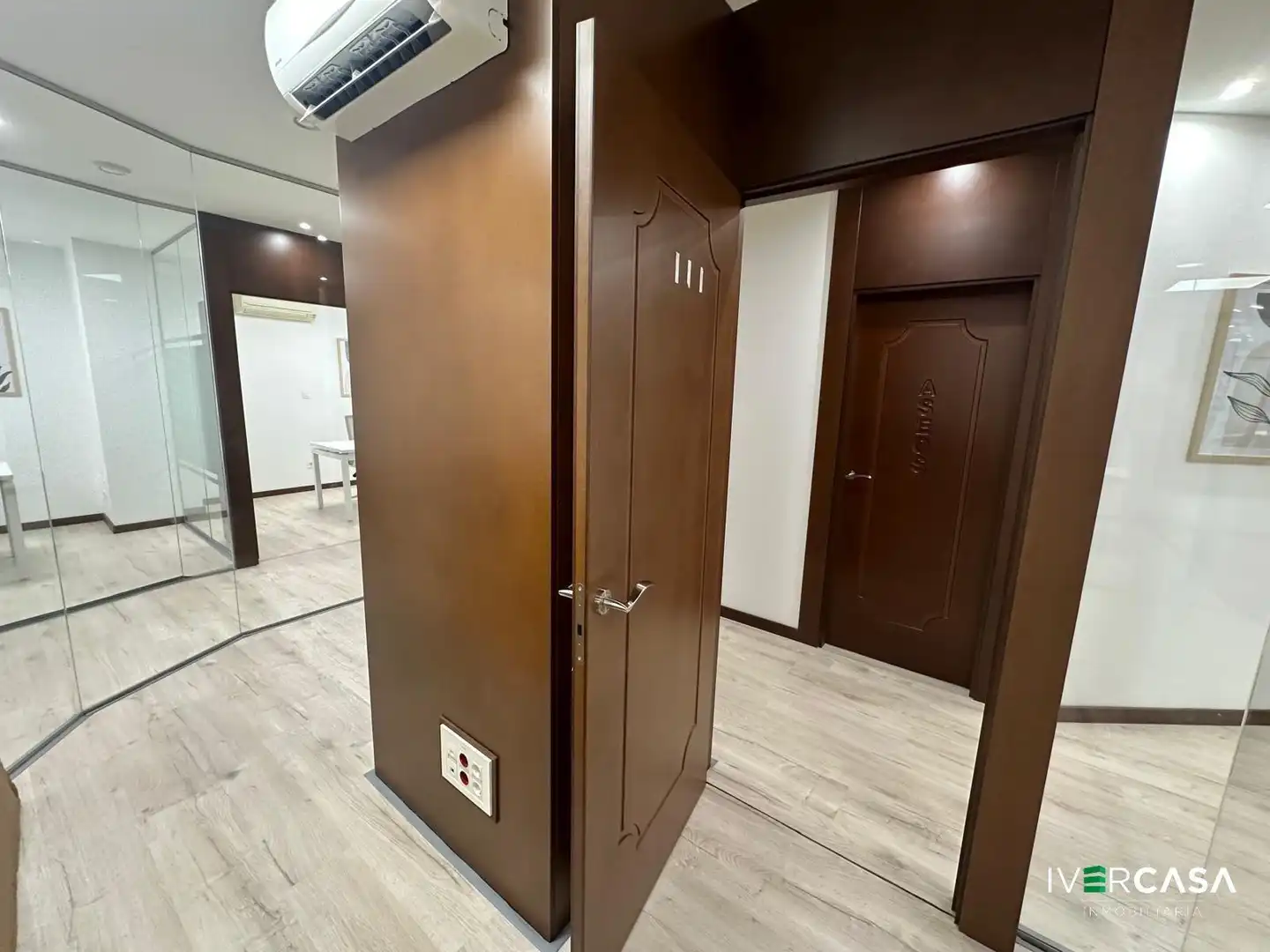 Büro zur Miete in Granada mit Klimaanlage und Heizung