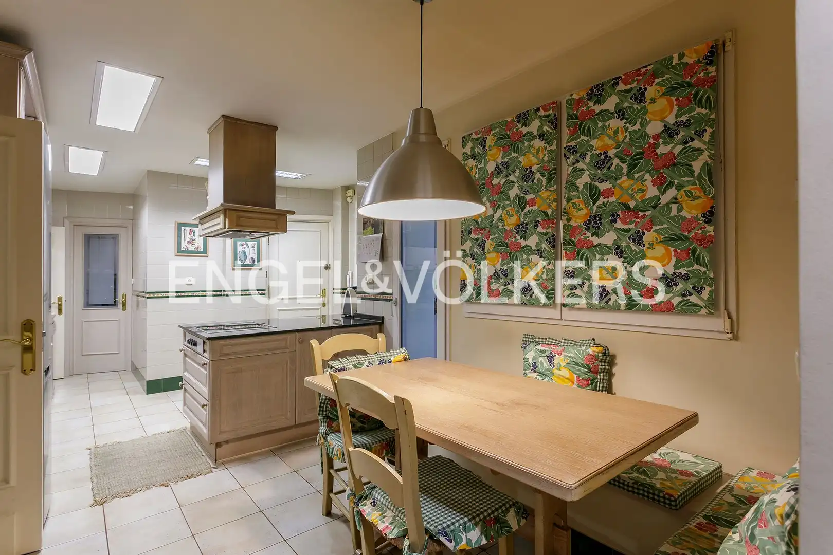 Kitchen of Flat for sale in Bilbao   with Heating, Parquet flooring and Terrace