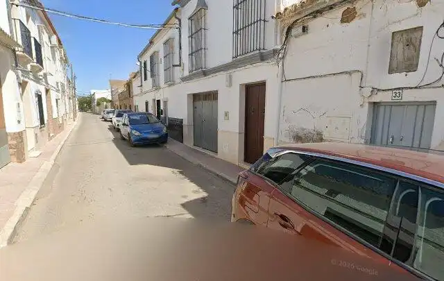 Außenansicht von Einfamilien-Reihenhaus zum Verkauf in Marinaleda