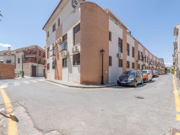 Appartamento con balcone in vendita a Ogíjares