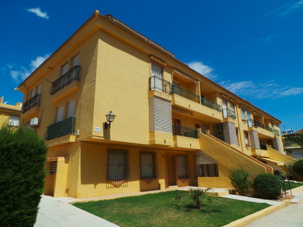 Vista exterior de Apartament en venda en Torrevieja amb Balcó