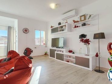Appartamento con balcone in vendita a Carrer de l'Almirall Federico Gravina