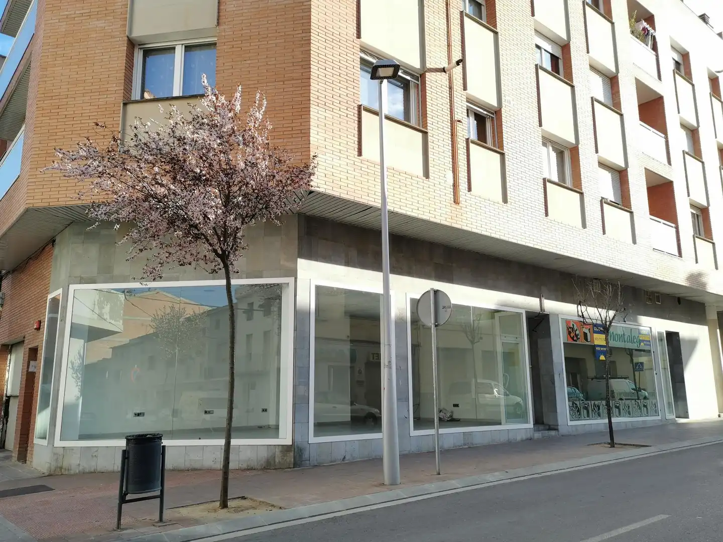 Local comercial en venda a de Catalunya 2
