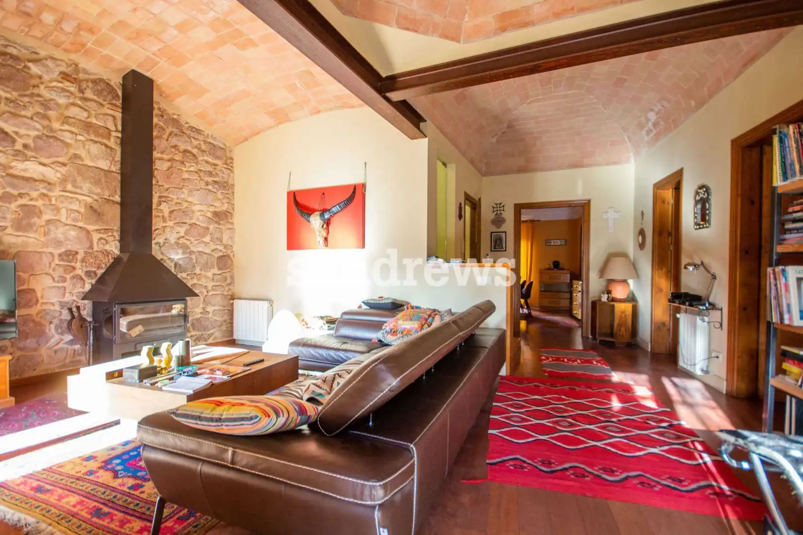 Sala d'estar de Casa adosada en venda en Darnius amb Calefacció, Jardí privat i Terrassa