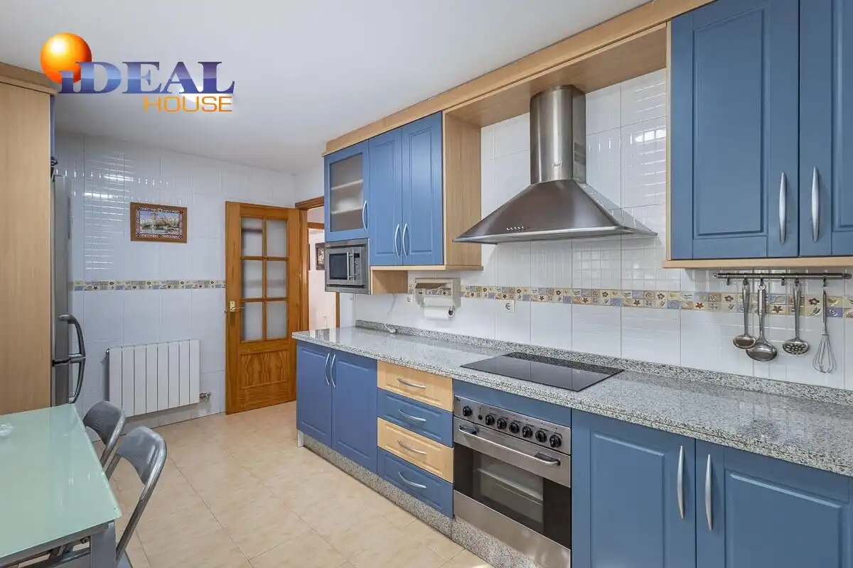 House with terrace for sale in Calle LIMA, imagen 11
