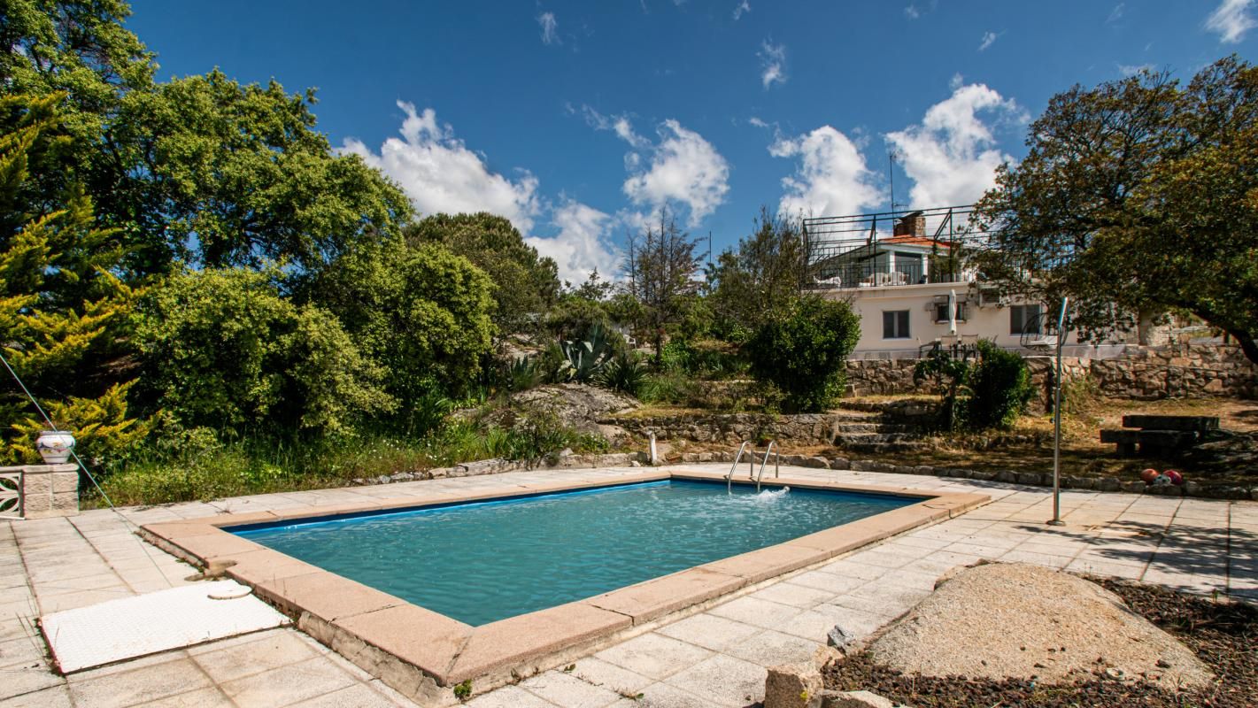 Swimming pool of House or chalet for sale in Fresnedillas de la Oliva  with Air Conditioner, Private garden and Terrace
