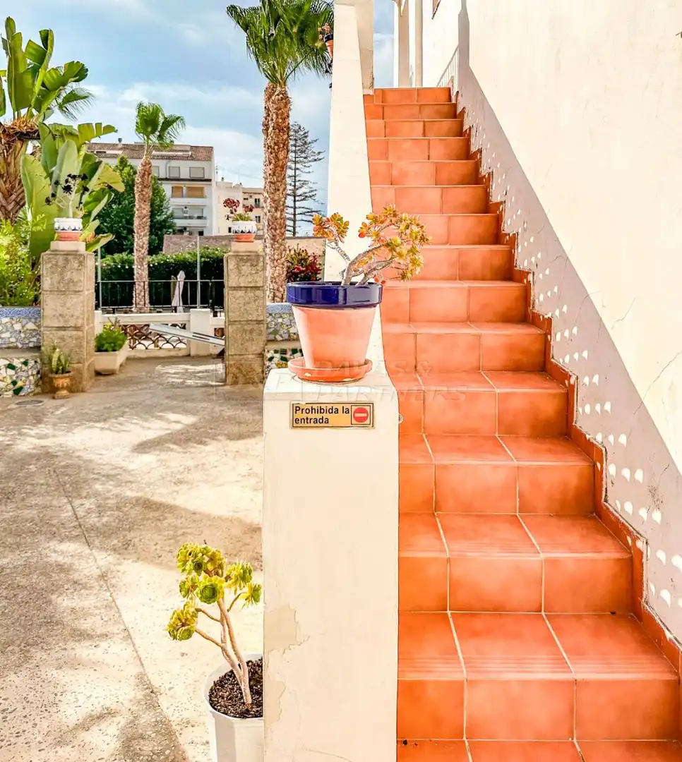 Vista exterior de Edificio en venta en Altea