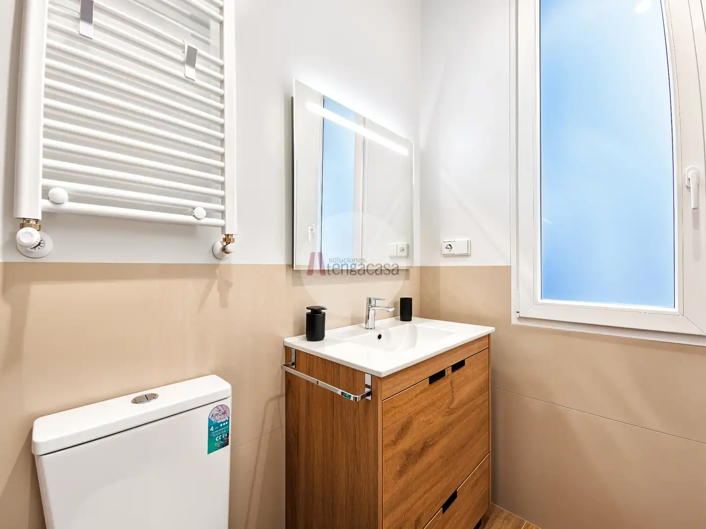 Baño de Piso de alquiler en Madrid con Aire acondicionado, Calefacción y Parquet