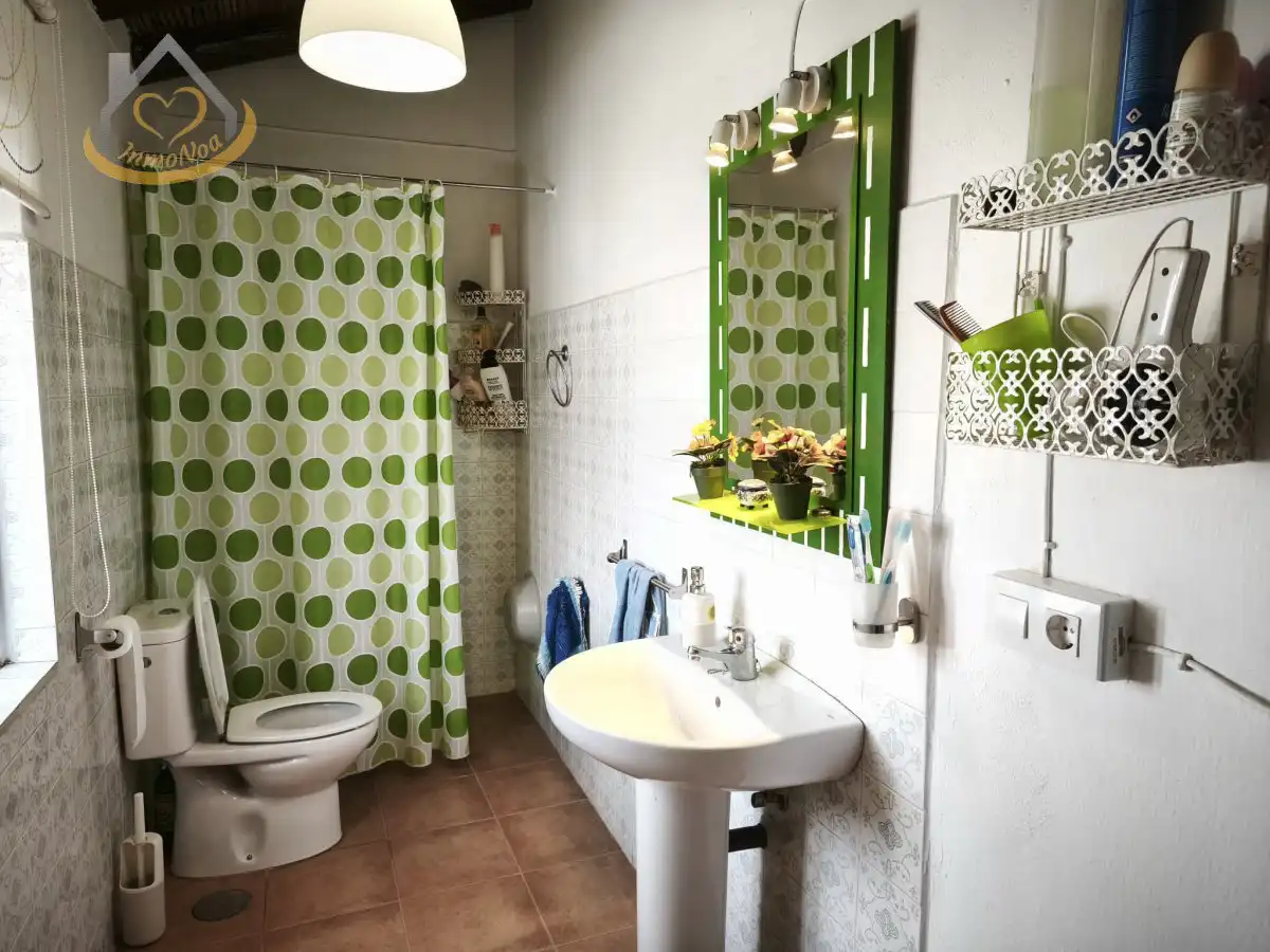 Bany de Casa o xalet en venda en Sanlúcar de Guadiana amb Jardí privat, Terrassa i Moblat