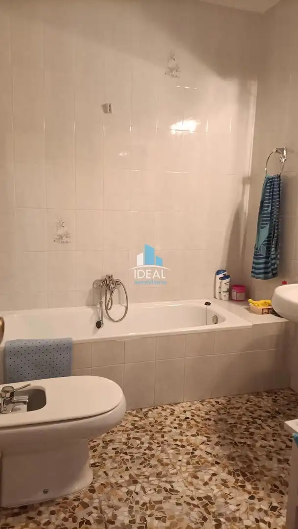 Bany de Casa o xalet en venda en La Haba  amb Aire condicionat, Traster i Moblat