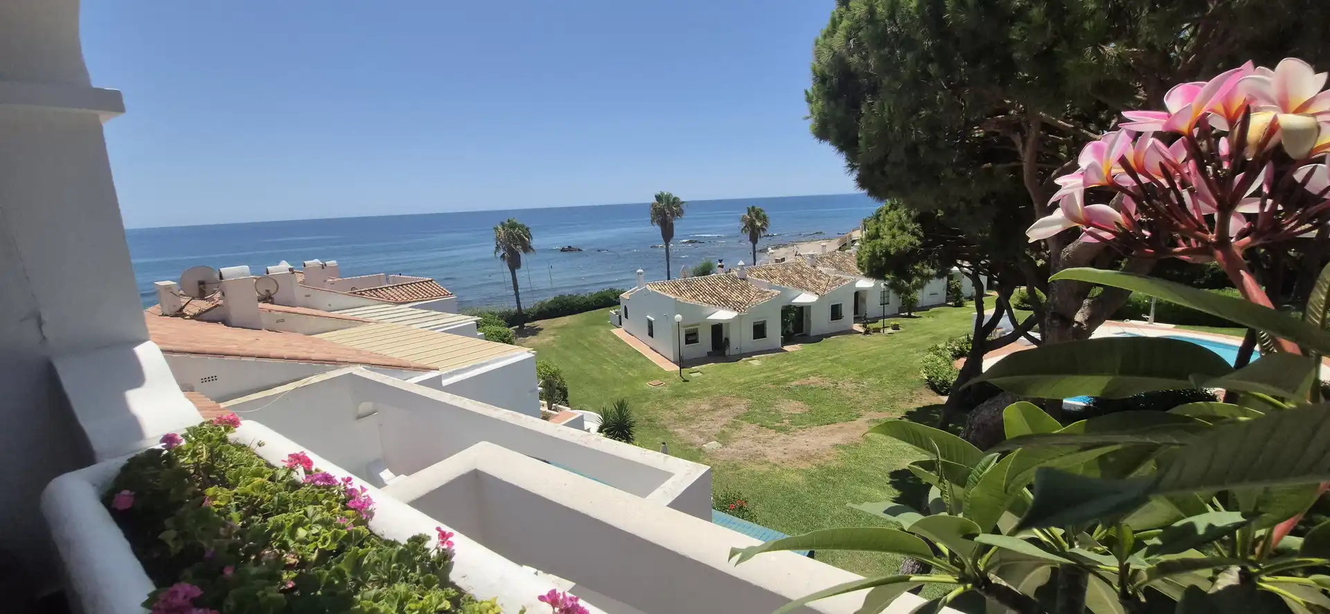 Appartement compact avec piscine à vendre à Camino Sendero Calypso nº 1 Sitio de Calahonda 1