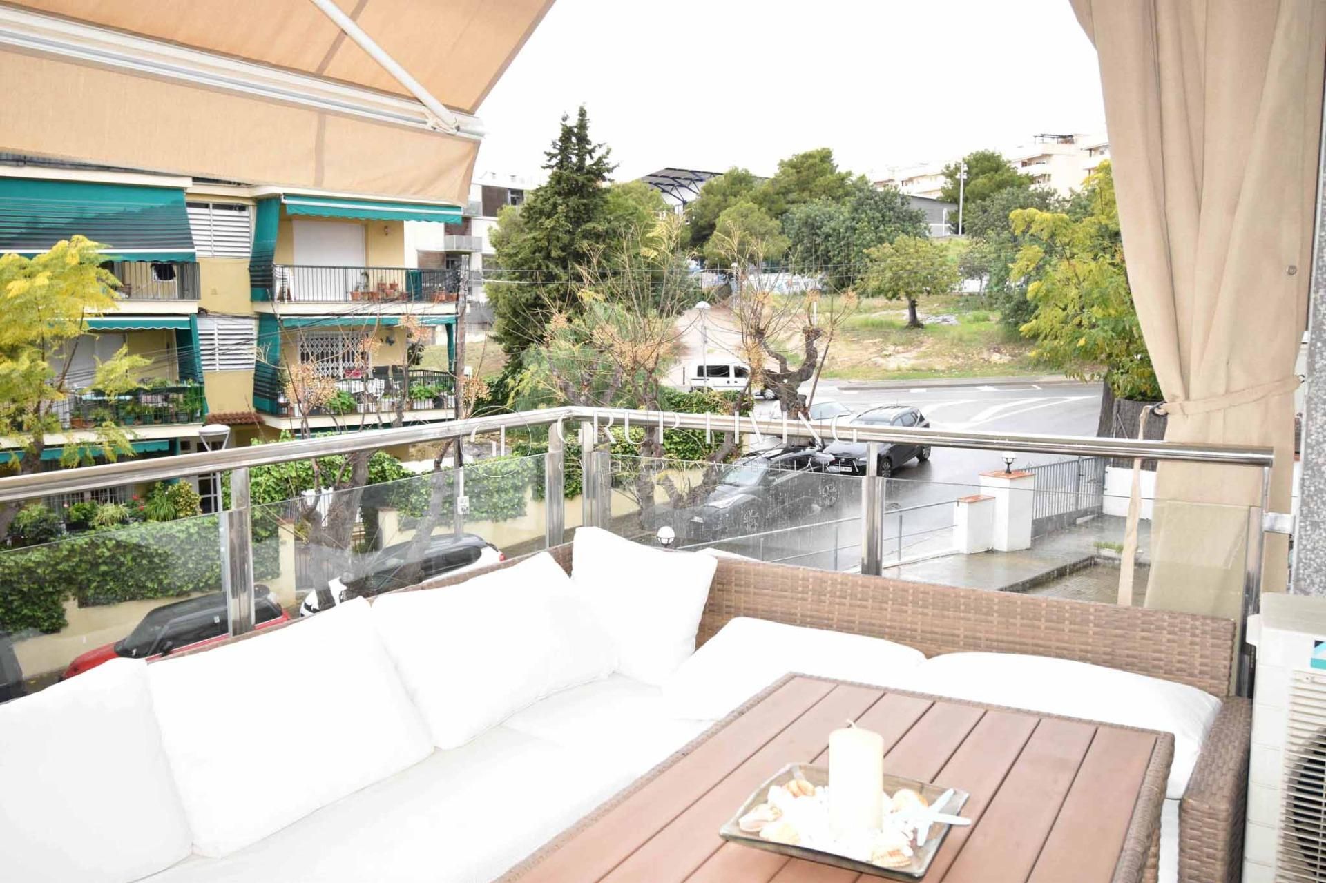 Terrassa de Pis en venda en Sitges amb Aire condicionat, Calefacció i Jardí privat