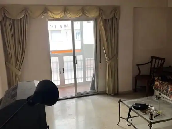 Sala d'estar de Pis en venda en Valencia amb Moblat i Balcó