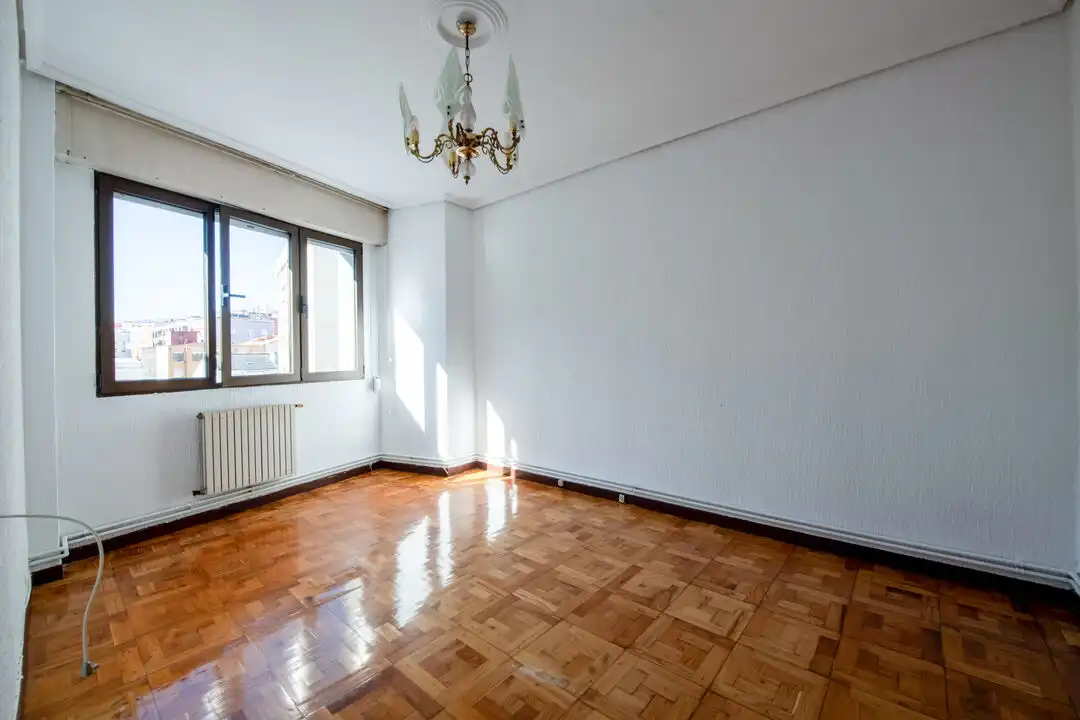 Piso en venta en Calle Floranes, Numancia - San Fernando