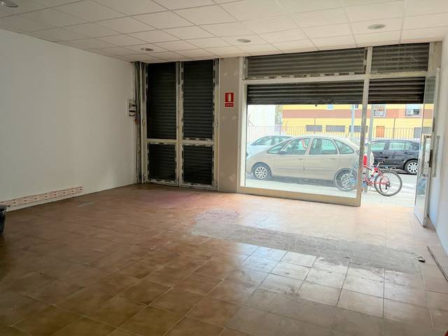 Local comercial en Venta en Sant Joan