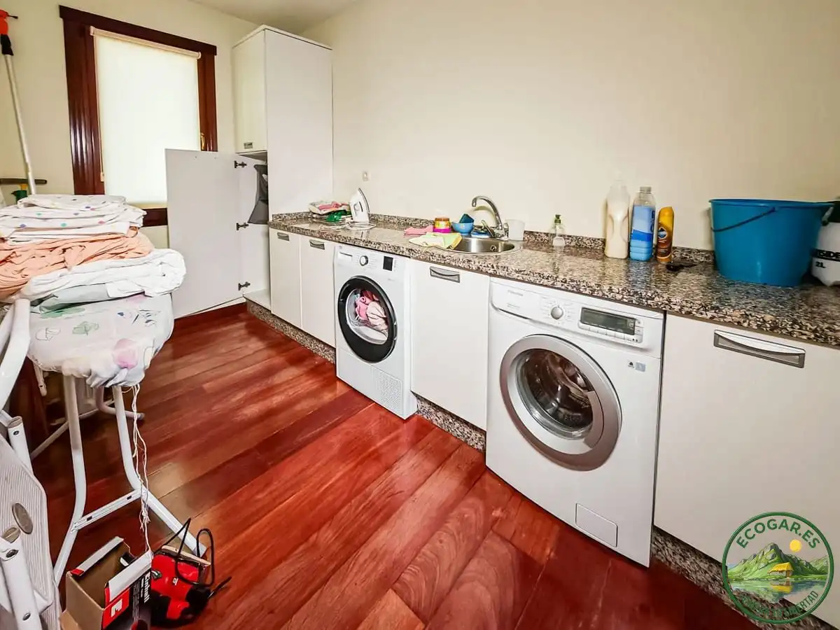 Cocina de Casa o chalet en venta en Nava con Calefacción, Jardín privado y Parquet