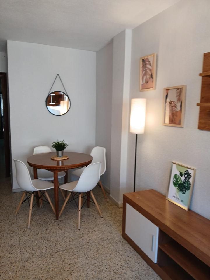 Dining room of Flat to rent in Salamanca Capital  with Furnished and Balcony