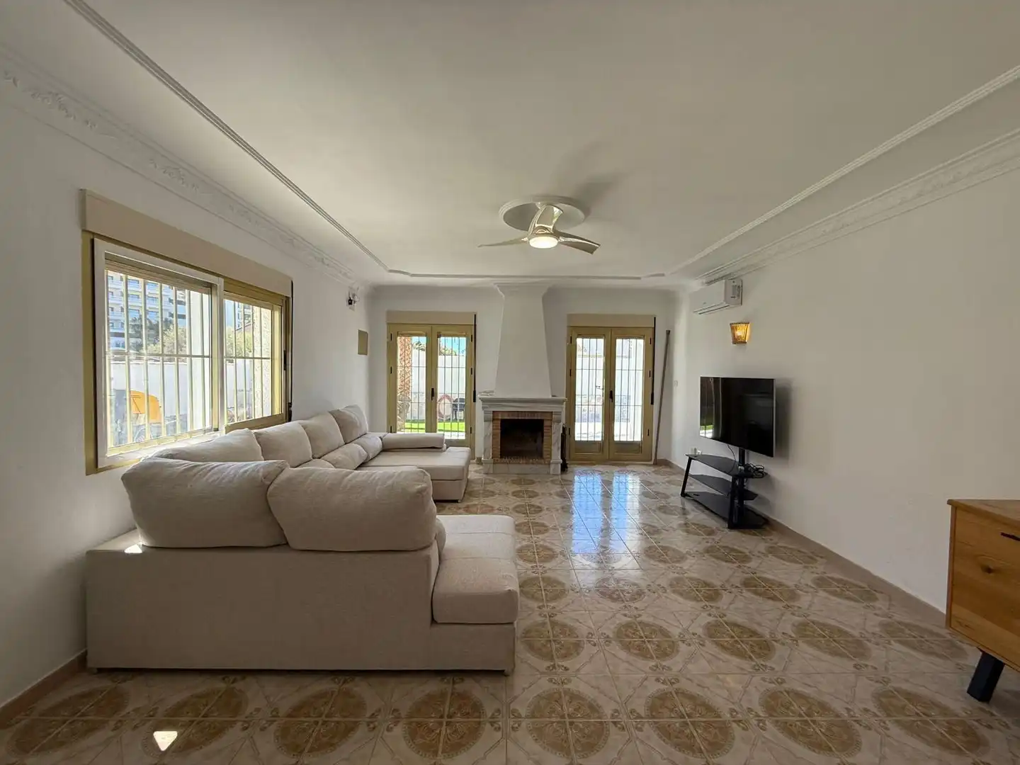 Sala de estar de Casa o chalet de alquiler en Orihuela con Aire acondicionado, Calefacción y Jardín privado