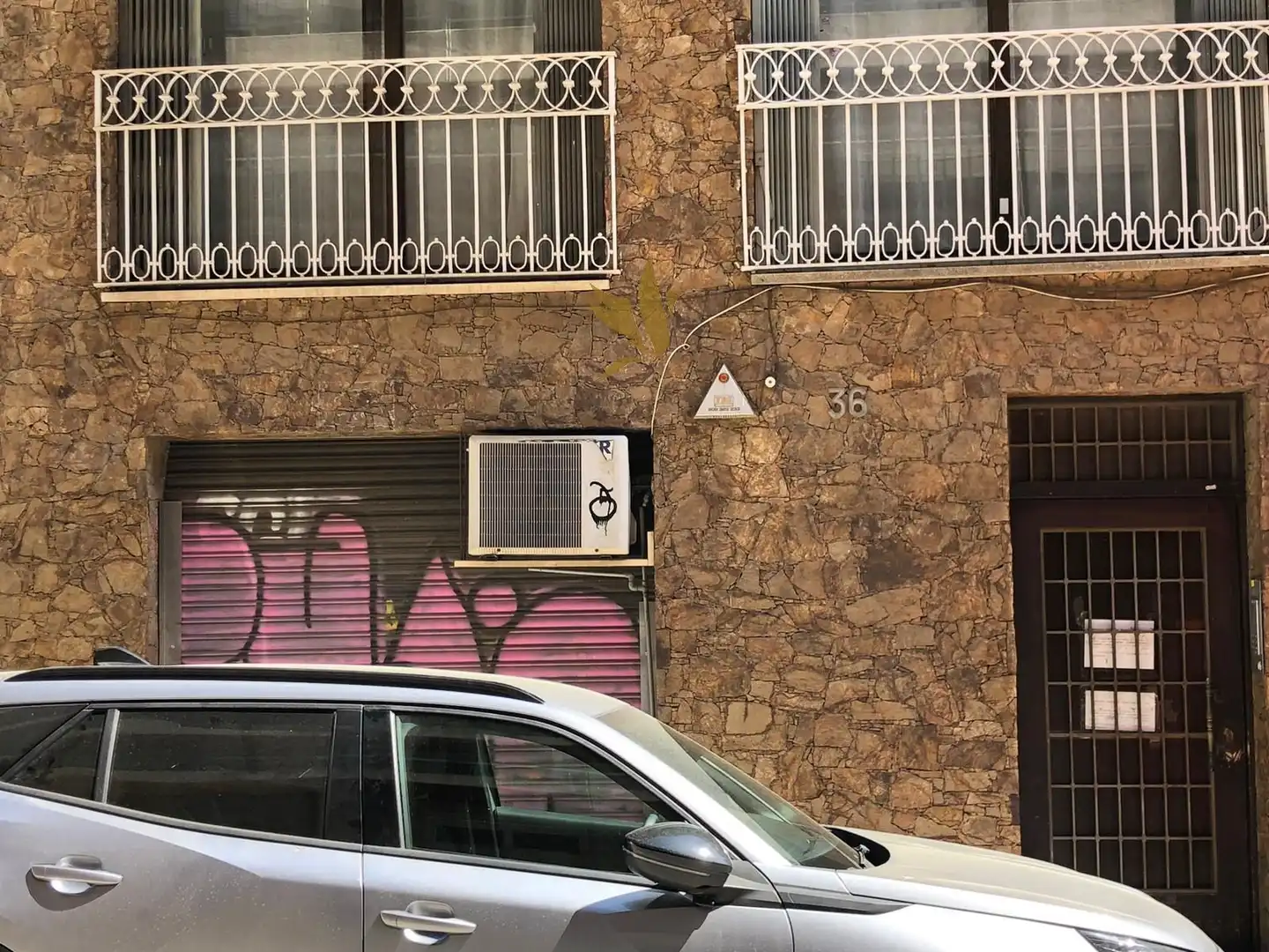 Vista exterior de Local en venta en Barcelona