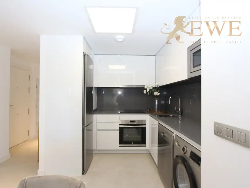 Penthouse with pool for sale in Calle Eslovaquia, imagen 16