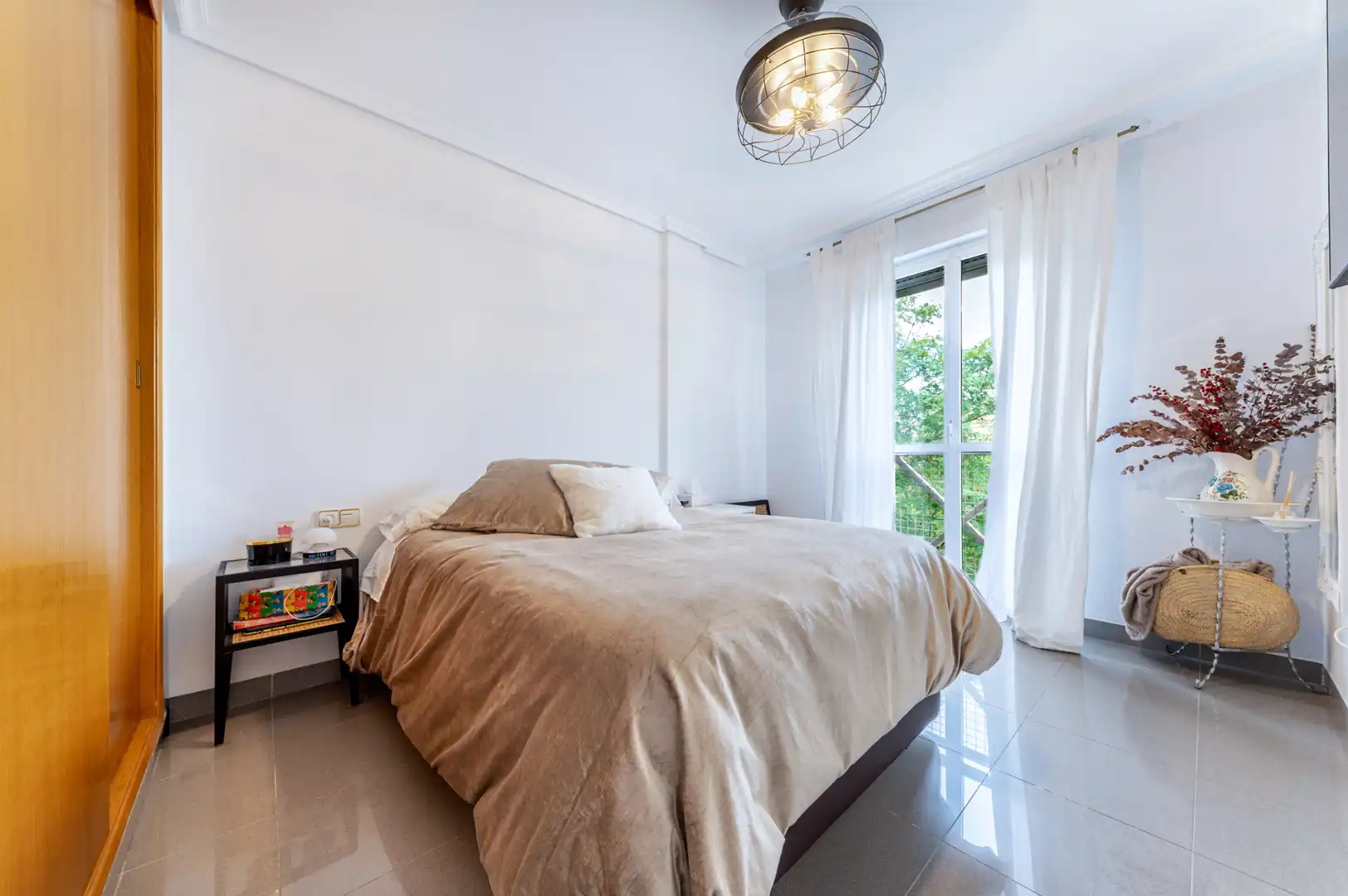Flat for sale in Calle de la Olma, San Antón