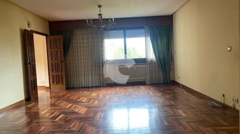 Foto 5 de Piso en venta en As Lagoas, Ourense Capital