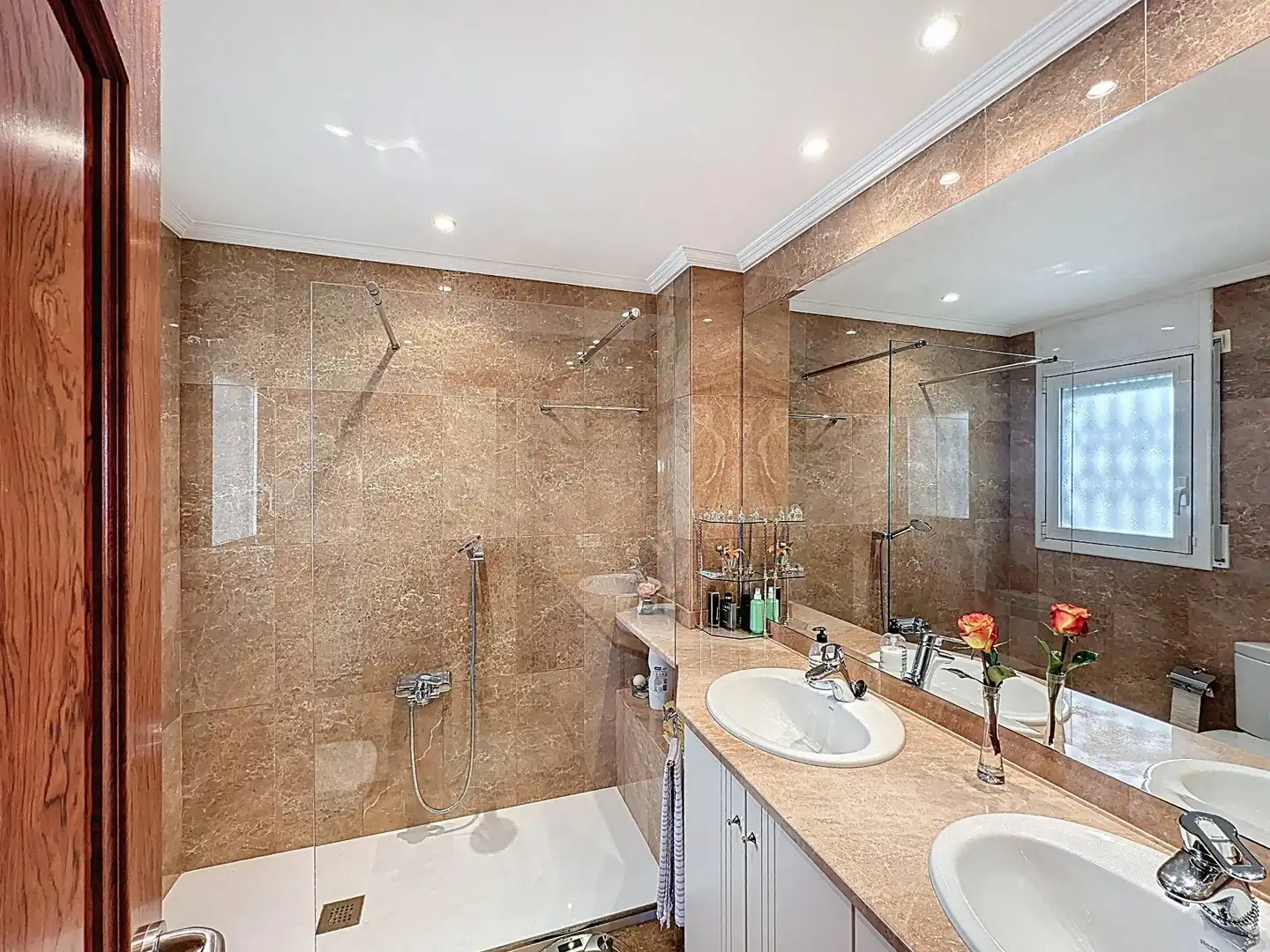 Bathroom of Buildings for sale in Salt