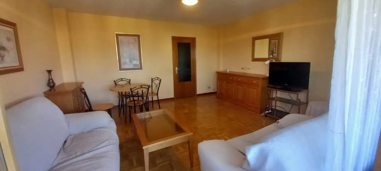 Living room of Flat for rent in  Pamplona / Iruña  with Heating, Parquet flooring and Terrace