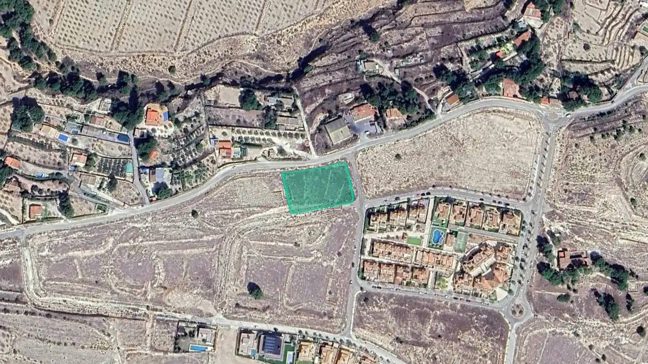 Wohnbaugrundstück zum Verkauf in Pueblo de Cullera