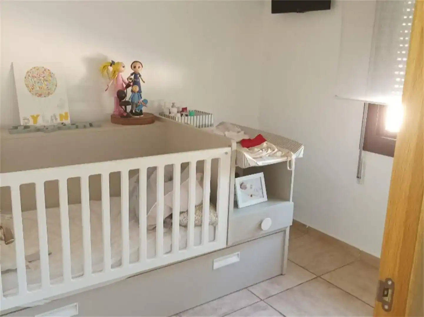 Dormitori de Casa o xalet en venda en Borriol amb Aire condicionat, Piscina i Balcó