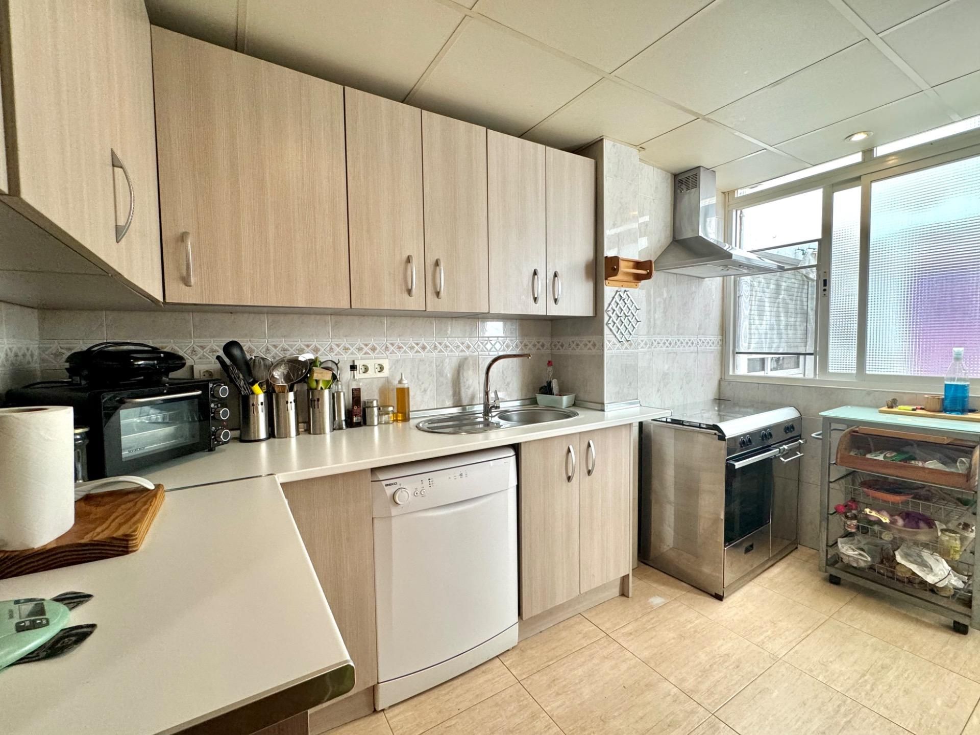 Cocina de Piso en venta en  Granada Capital con Balcón