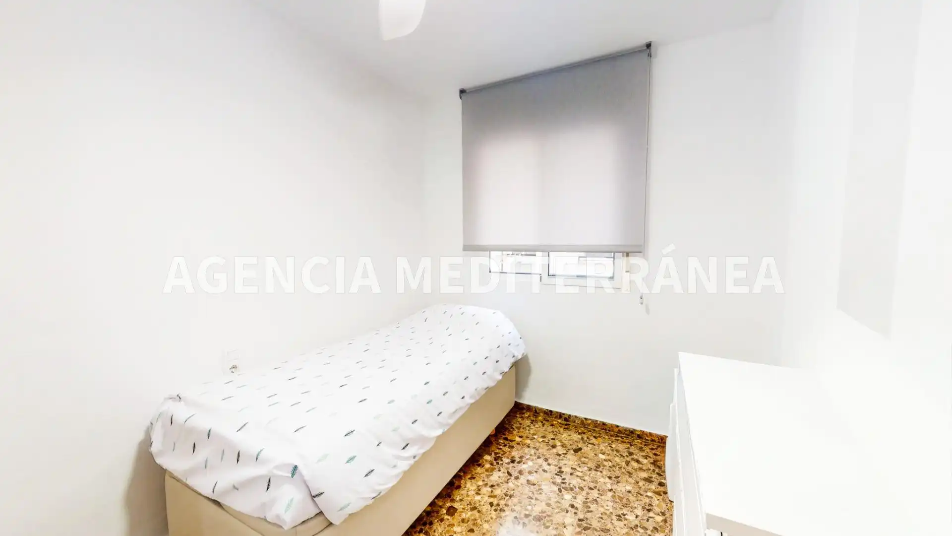 Habitación de Piso en venta en Valencia con Aire acondicionado, Trastero y Balcón