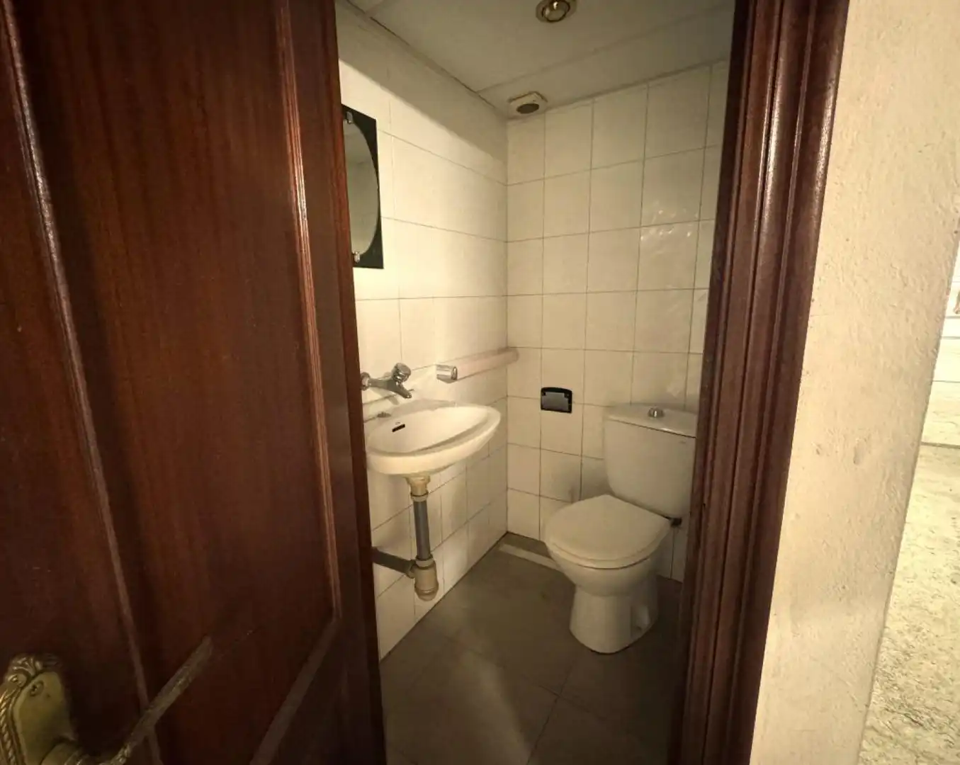 Baño de Local de alquiler en Torrelavega 