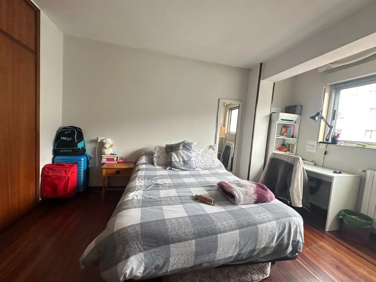 Schlafzimmer von Wohnung zum Verkauf in Santiago de Compostela  mit Heizung und Möbliert