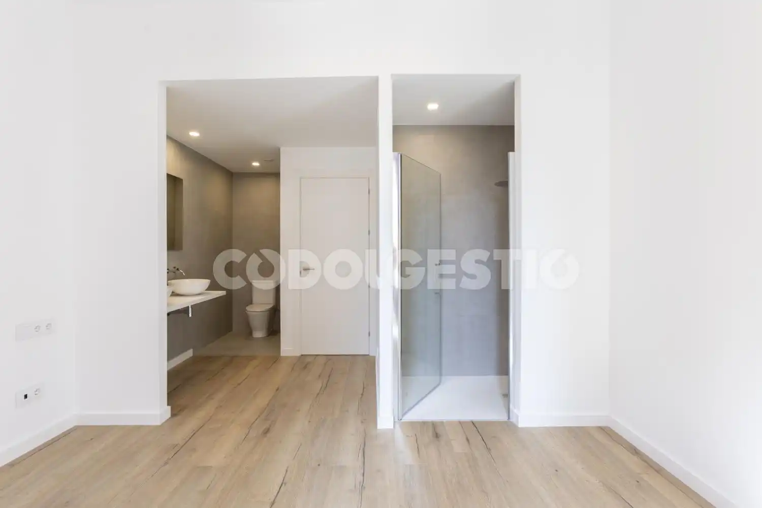 Baño de Piso de alquiler en Vic con Balcón