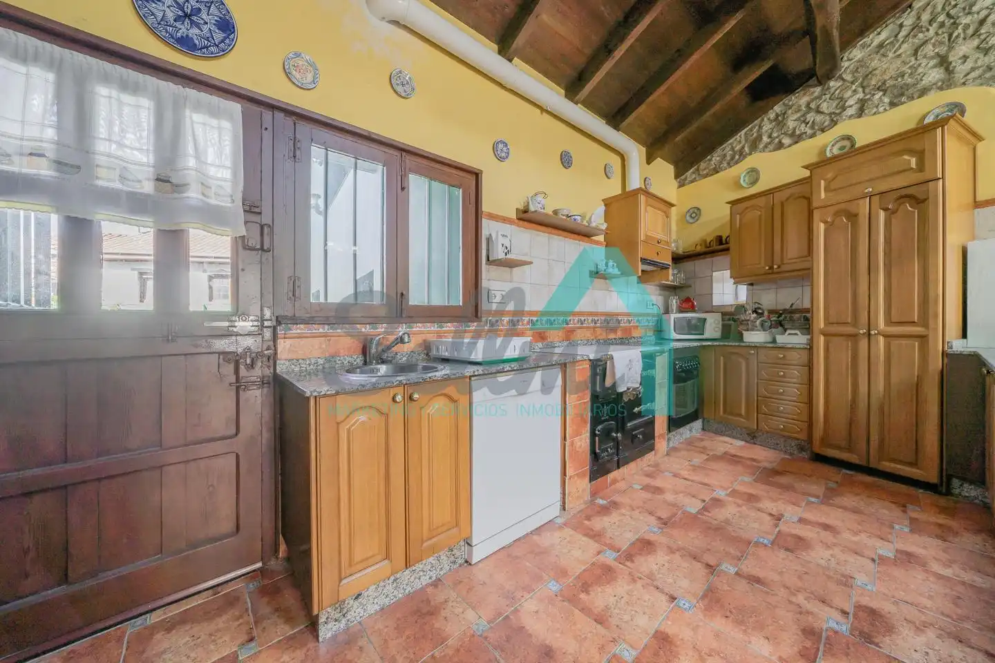 Kitchen of Houses for sale in Pravia  with Heating, Private garden and Parquet flooring