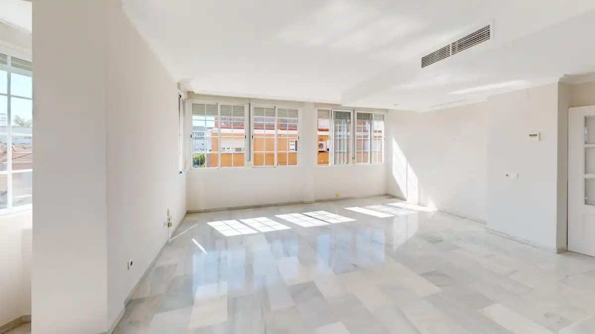 Flat for rent in Sevilla  with Air Conditioner, Heating and Terrace