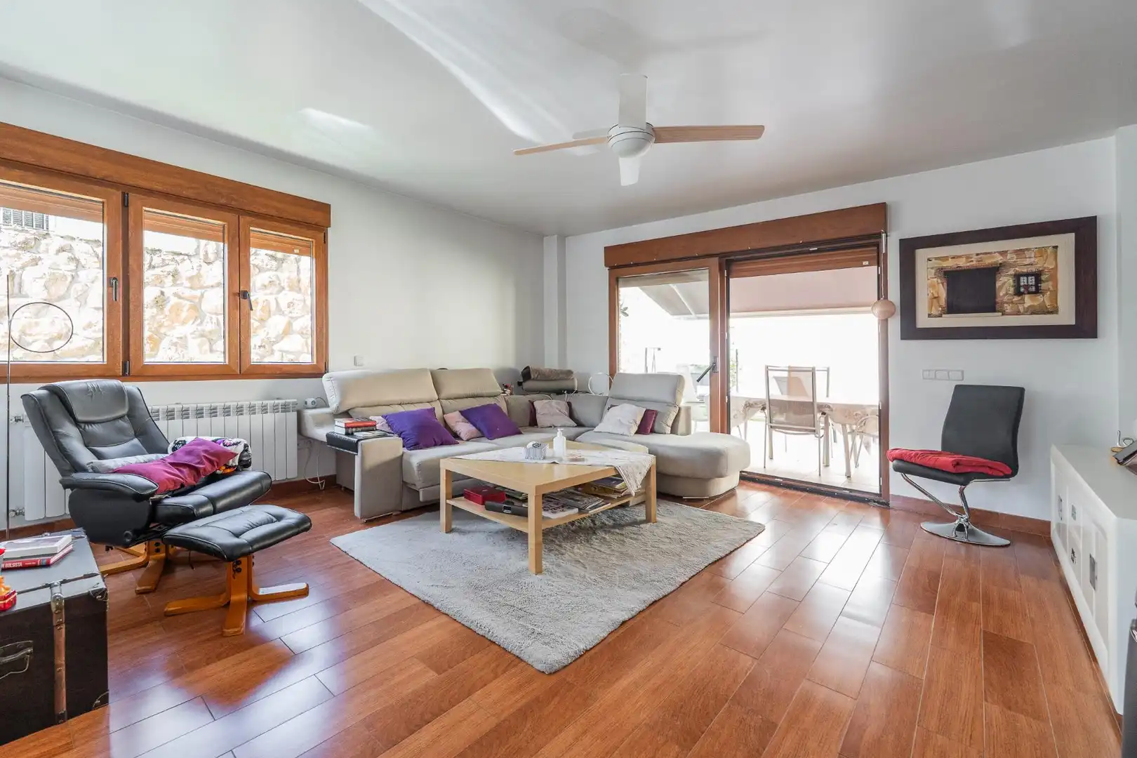Sala de estar de Casa o chalet en venta en Cobeña con Aire acondicionado, Calefacción y Jardín privado
