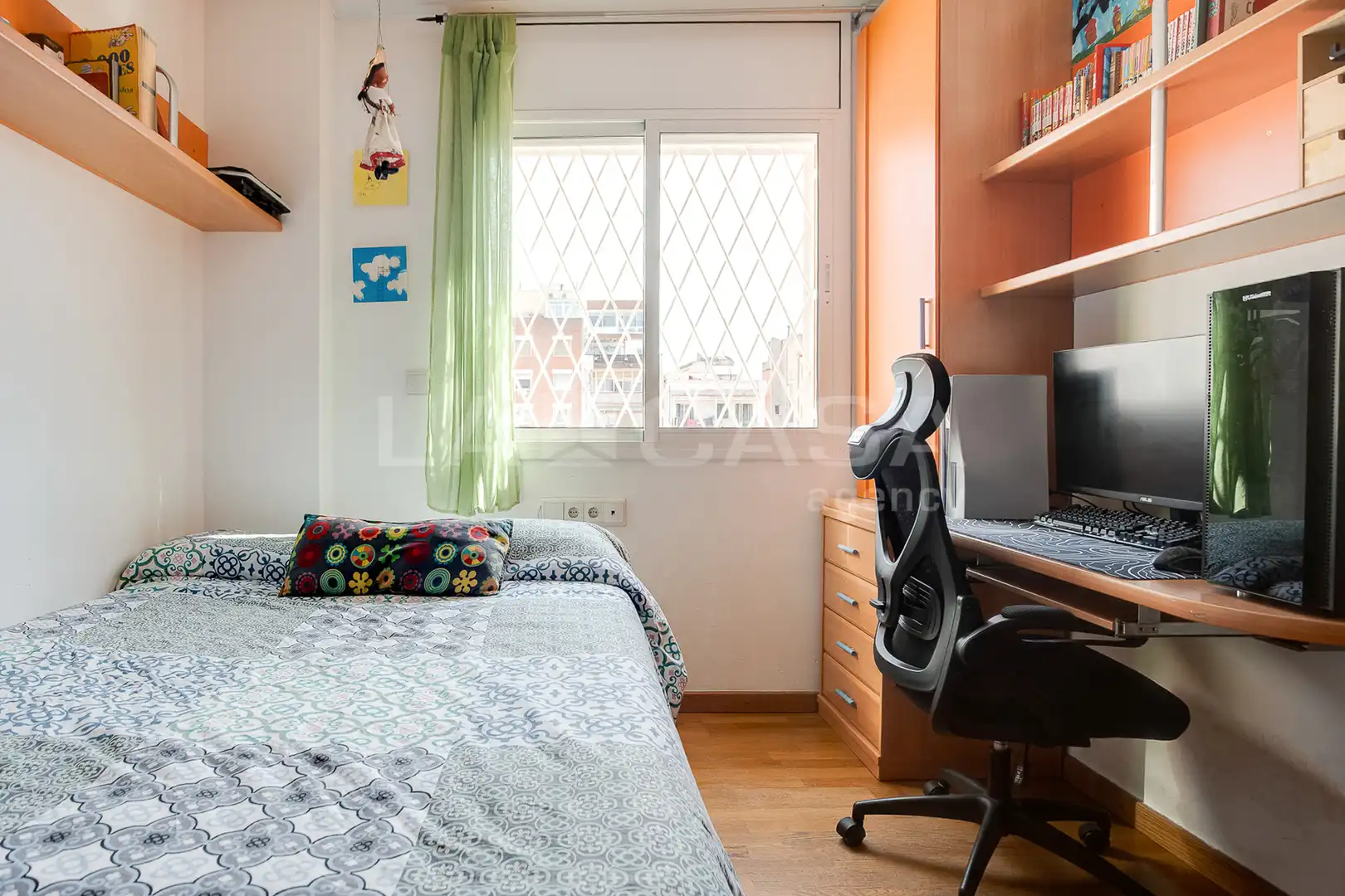Bedroom of Attic for sale in Barcelona  with Terrace