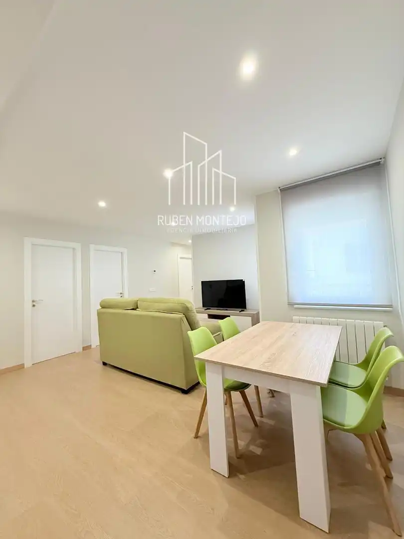 Living room of Flat for rent in Salamanca  with Heating, Storage room and Furnished