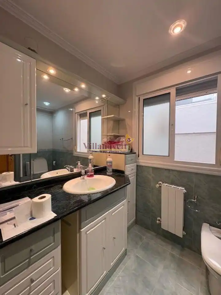 Habitación de Piso de alquiler en Vigo  con Calefacción