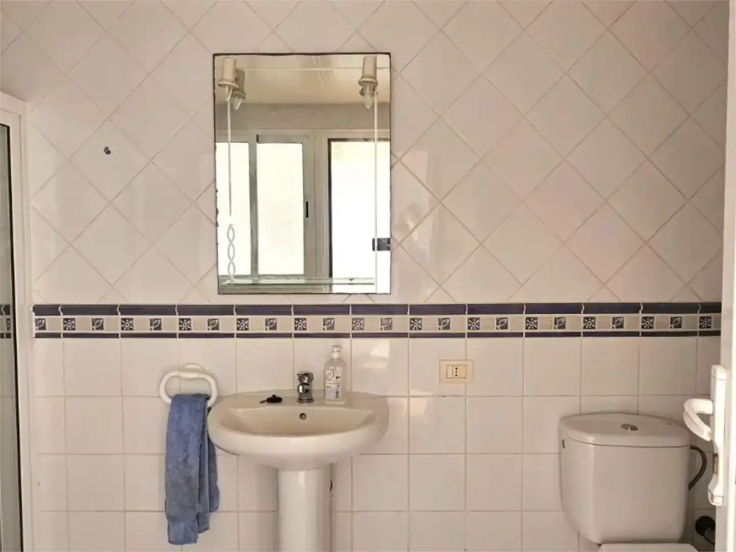 Bany de Casa o xalet en venda en Adeje amb Aire condicionat, Jardí privat i Traster