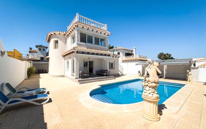 Piscina de Casa o xalet en venda en Orihuela amb Piscina