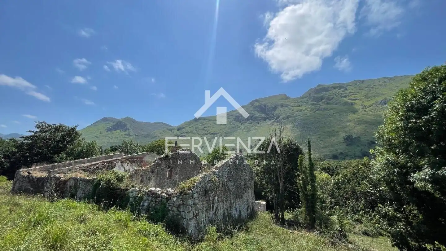 Houses for sale in Posada - Barro