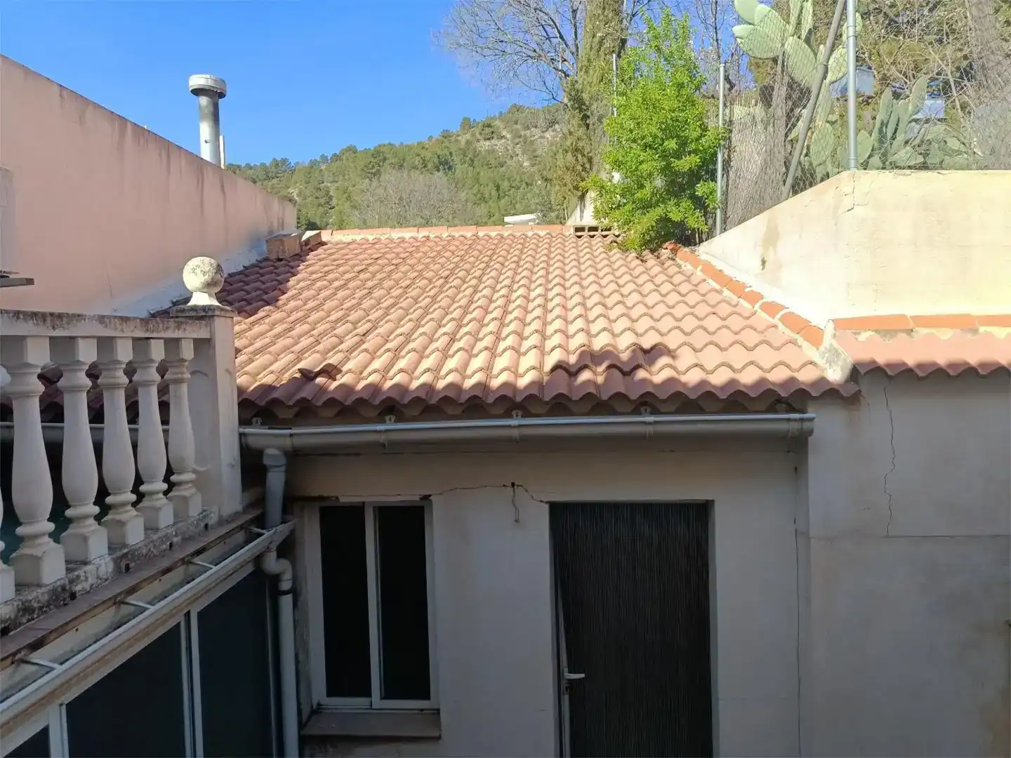 Vista exterior de Casa adosada en venda en Moratalla amb Jardí privat, Parquet i Traster