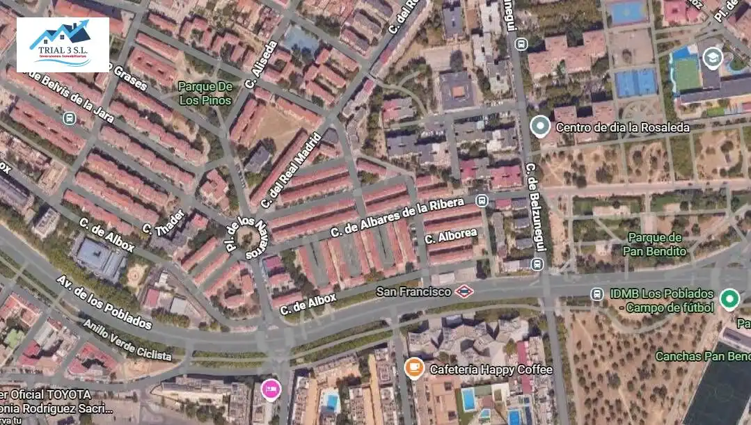 Vista exterior de Piso en venta en Madrid con Balcón